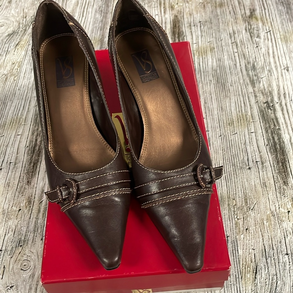 VICTORIA SPENCER HEELS